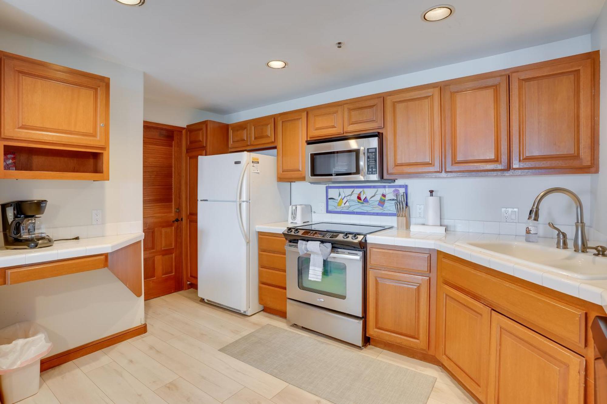 Bright Catalina Island Condo With Ocean Views! อาวาลอน ภายนอก รูปภาพ