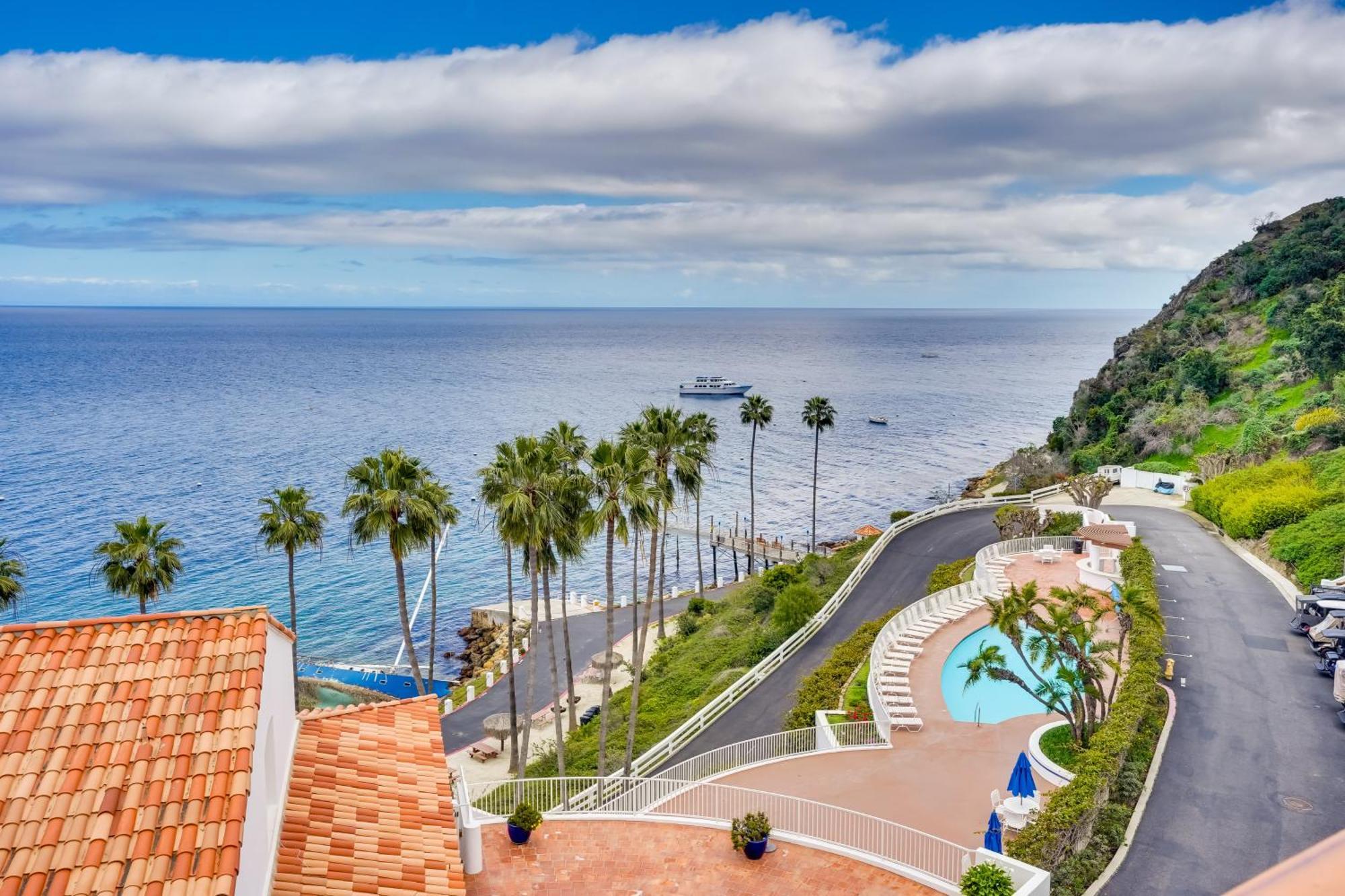 Bright Catalina Island Condo With Ocean Views! อาวาลอน ภายนอก รูปภาพ