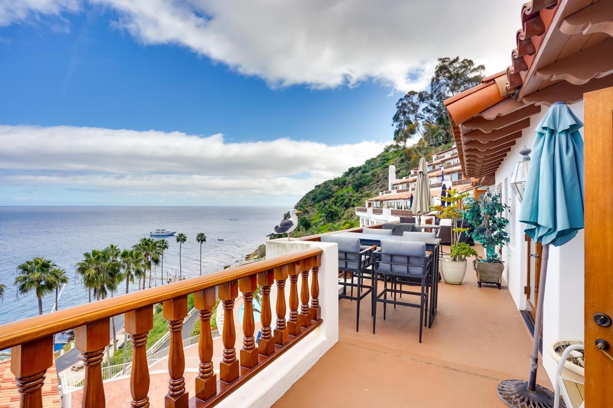 Bright Catalina Island Condo With Ocean Views! อาวาลอน ภายนอก รูปภาพ